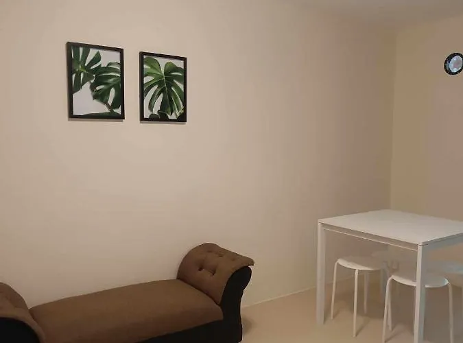 Urban Deca Homes 빌라 *